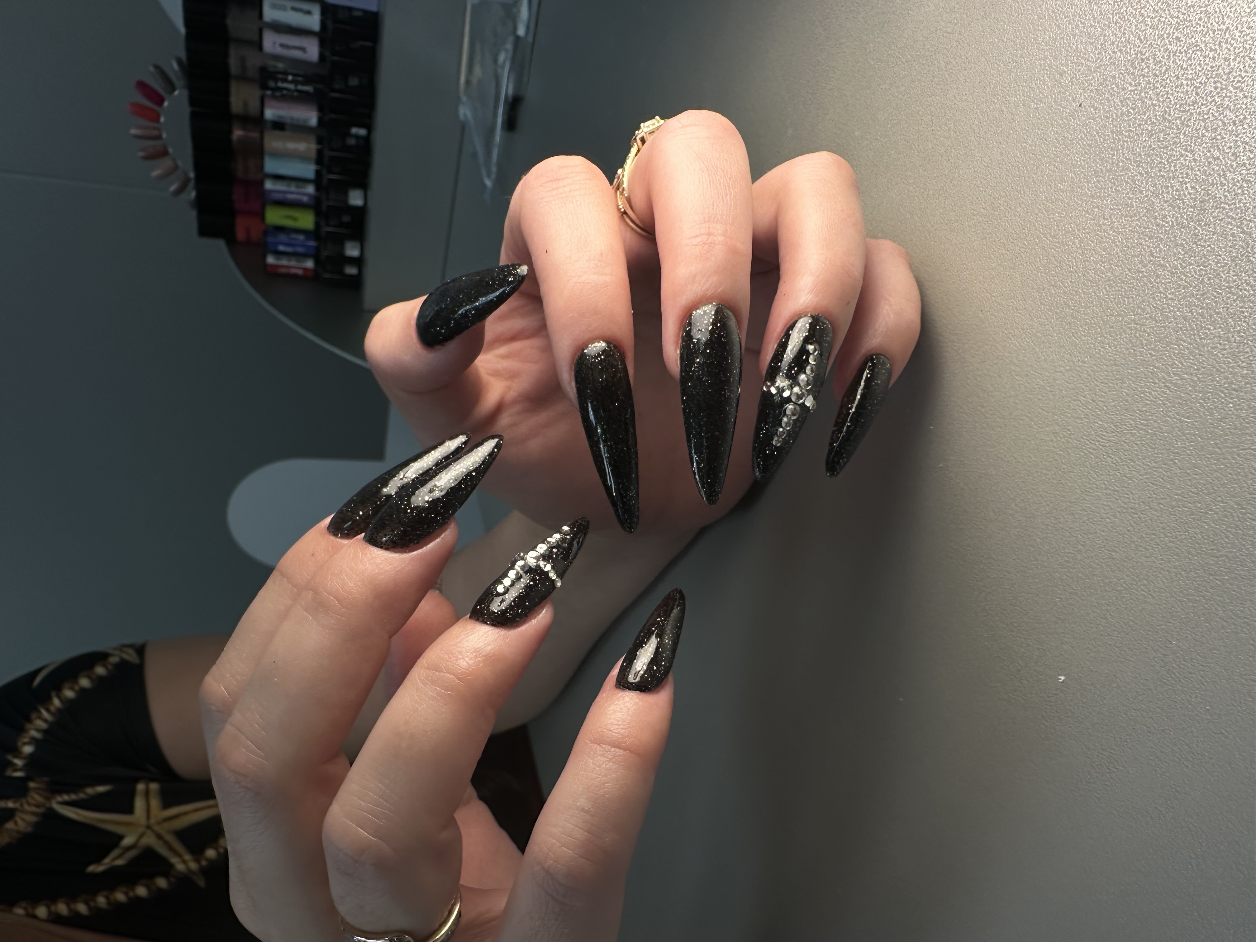 Maniküür by Julianna