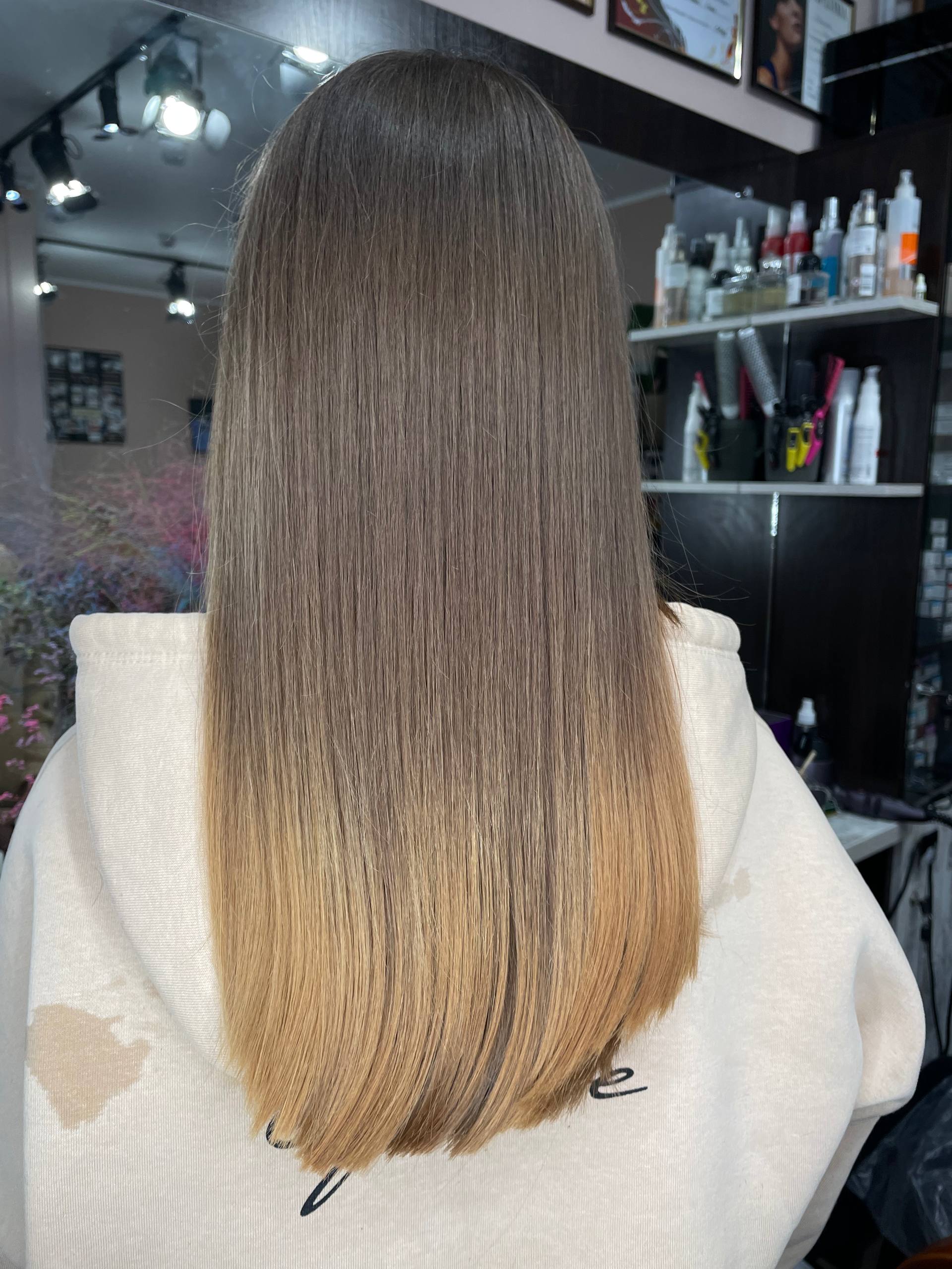 Naiste juuksur by Milena