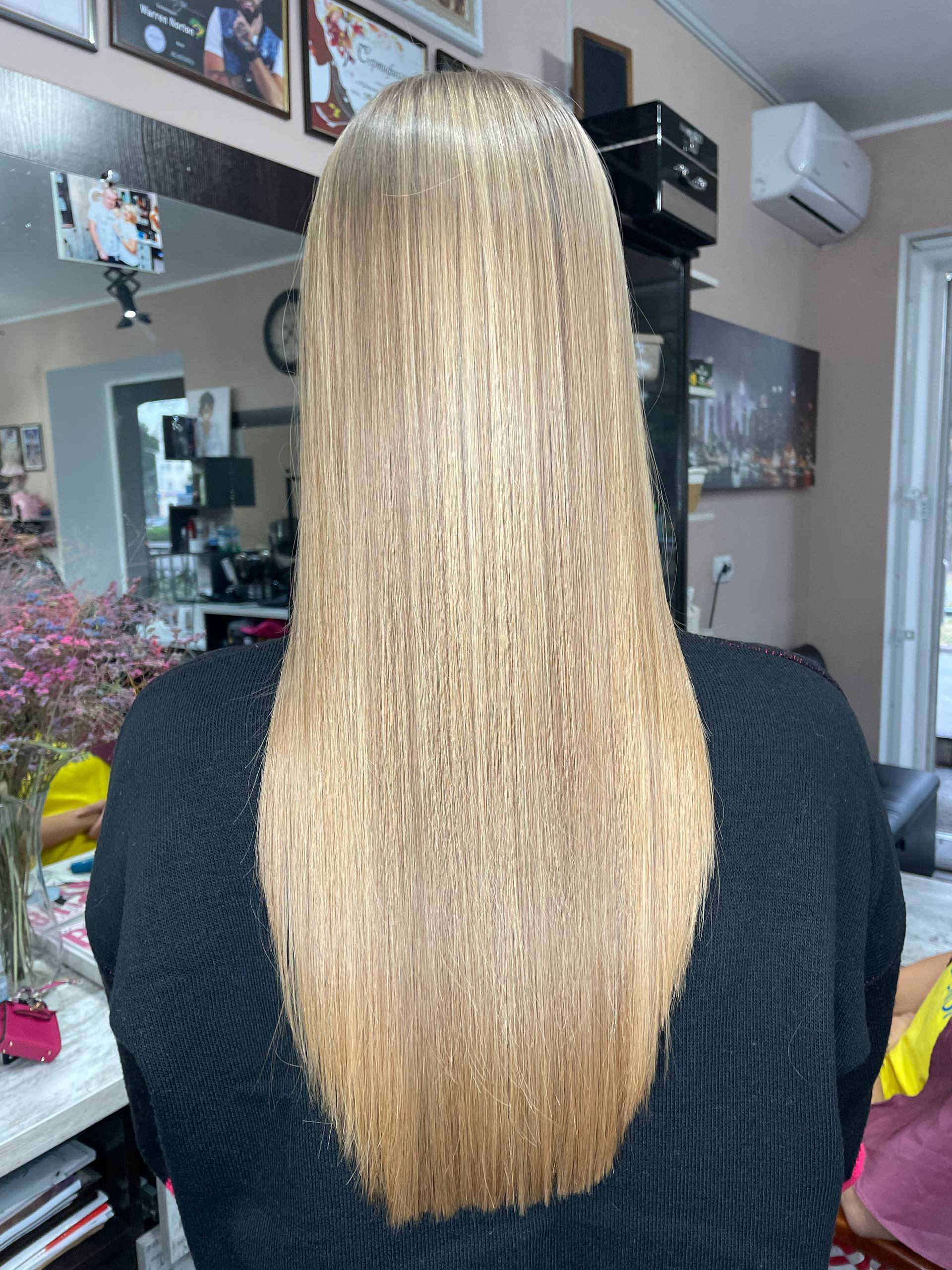 Naiste juuksur by Milena