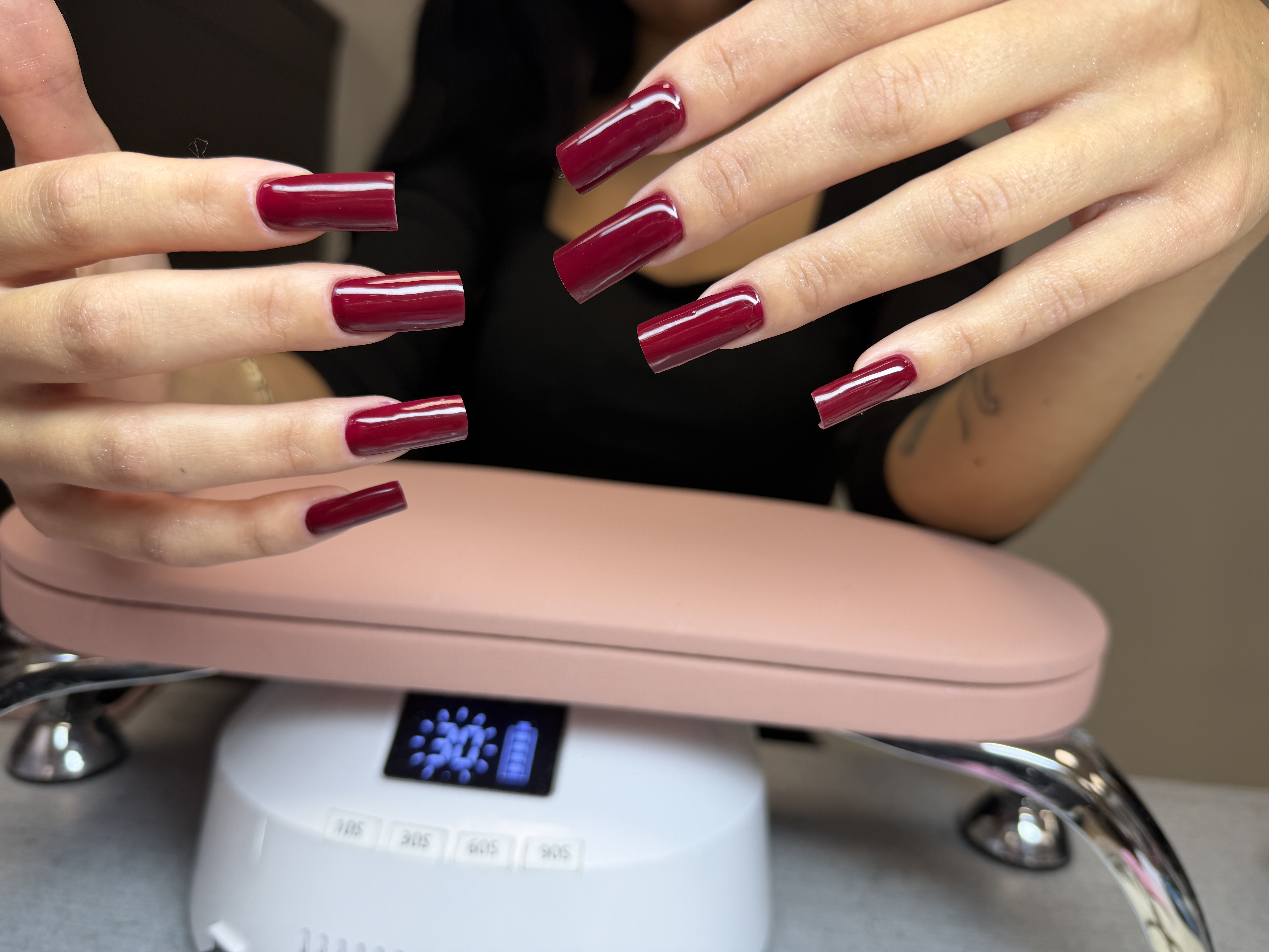 Manicure — Yeva, Kaubamaja, Tallinn